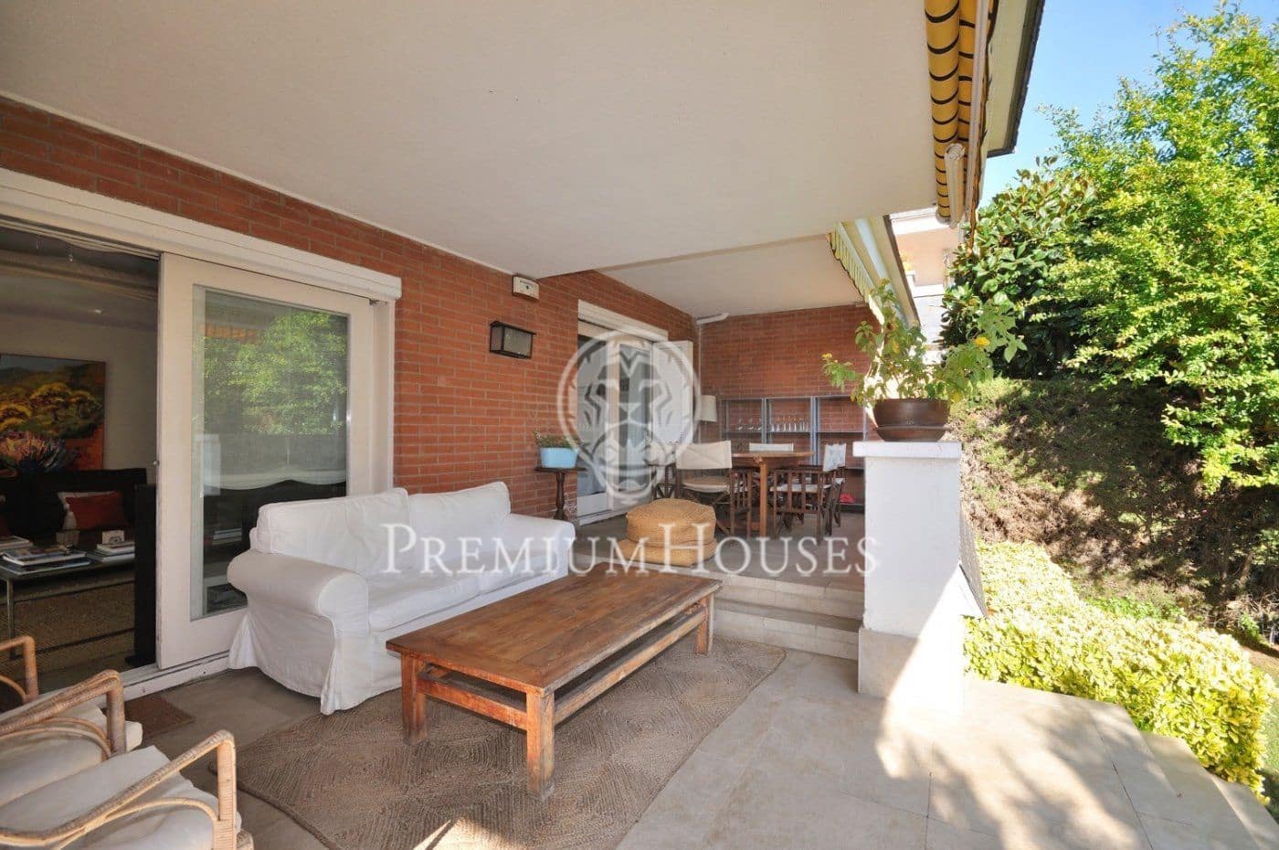 4 bedroom Villa for rent in Sant Andreu de Llavaneres with pool garage - € 2,175 (Ref: 10025649)