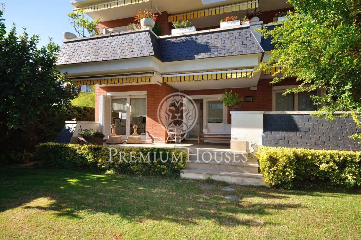 4 bedroom Villa for rent in Sant Andreu de Llavaneres with pool garage - € 2,175 (Ref: 10025649)