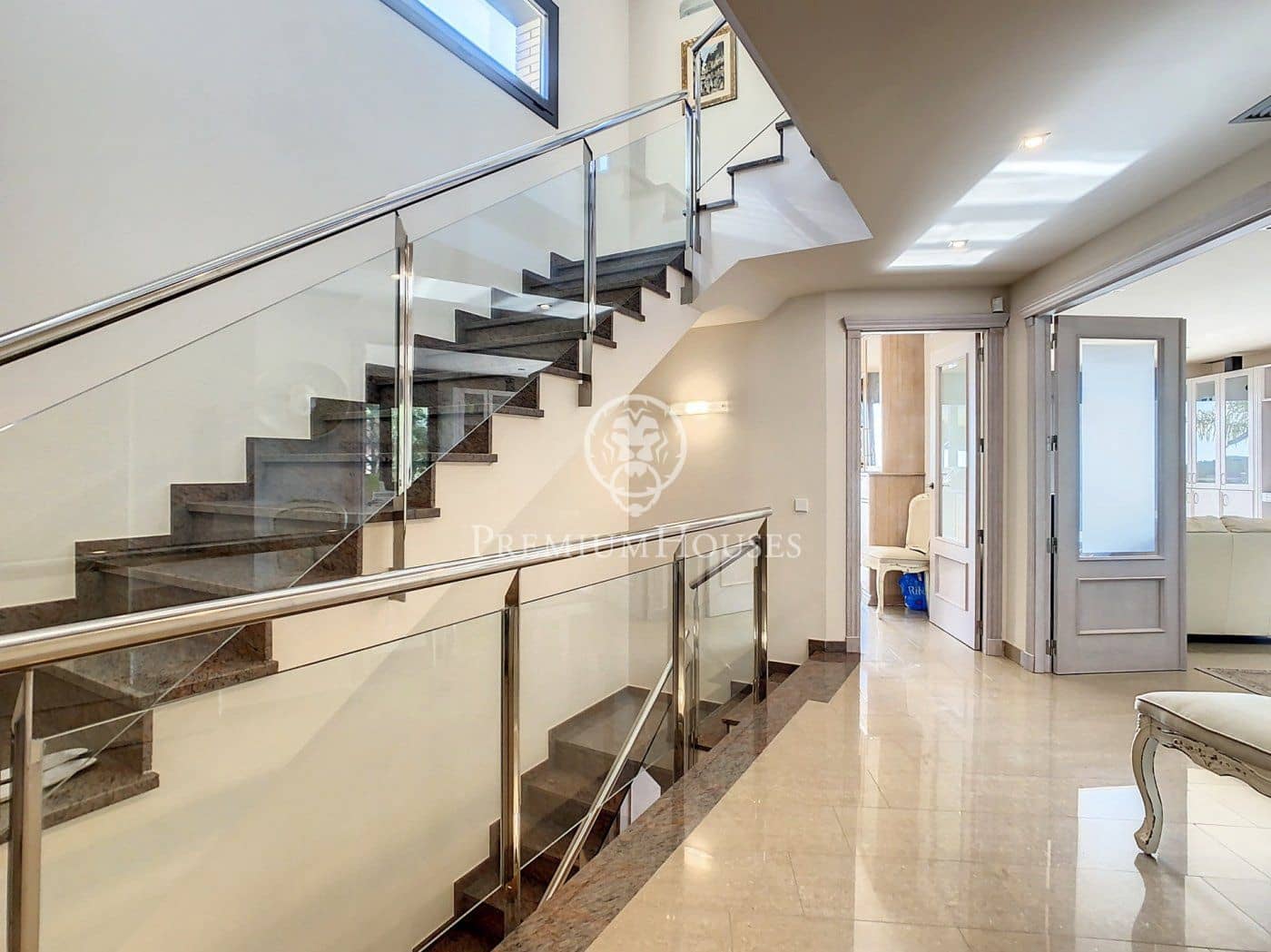 5 sypialnia Willa na sprzedaż w Premia de Dalt z basenem garażem - 1 095 000 € (Ref: 10030611)
