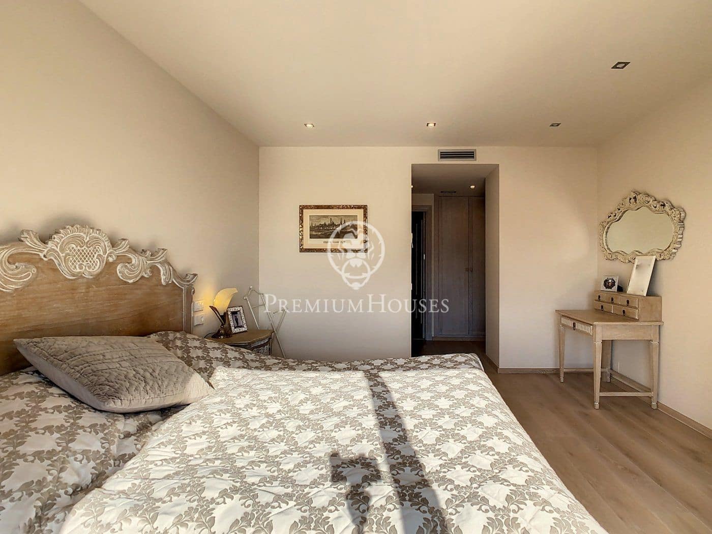 5 sypialnia Willa na sprzedaż w Premia de Dalt z basenem garażem - 1 095 000 € (Ref: 10030611)