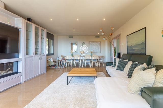 5 soverom Villa til salgs i Premià de Dalt med svømmebasseng garasje - € 1 095 000 (Ref: 10030611)