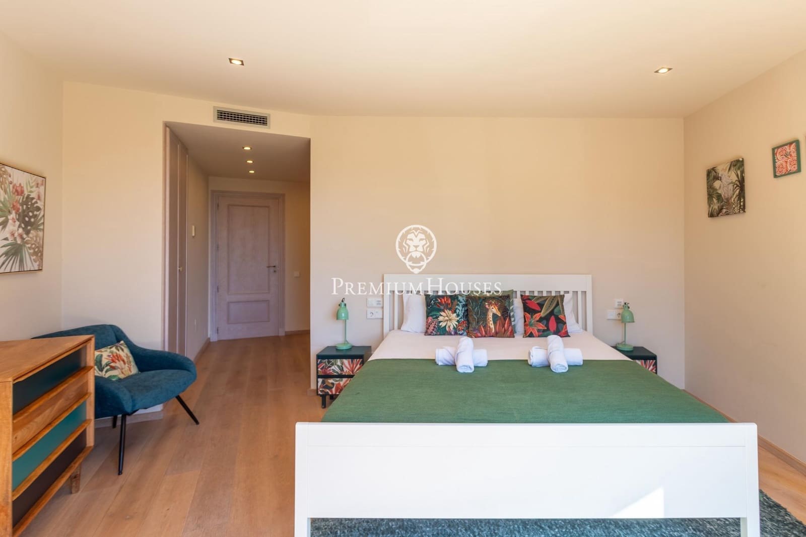 5 sypialnia Willa na sprzedaż w Premia de Dalt z basenem garażem - 1 095 000 € (Ref: 10030611)