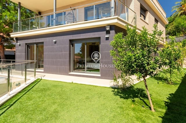 5 soverom Villa til salgs i Premià de Dalt med svømmebasseng garasje - € 1 095 000 (Ref: 10030611)