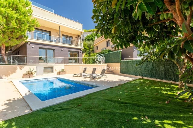 5 soverom Villa til salgs i Premià de Dalt med svømmebasseng garasje - € 1 095 000 (Ref: 10030611)