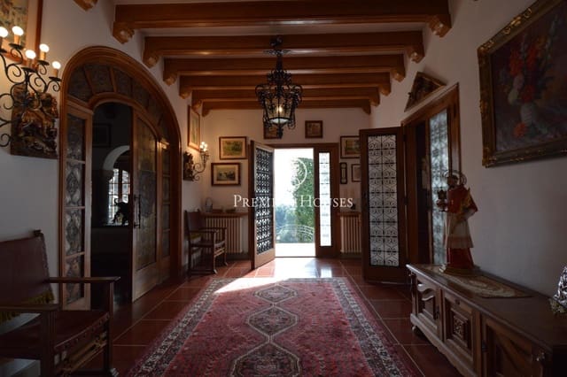 12 Zimmer Villa zu verkaufen in Orrius mit Pool Garage - 1.150.000 € (Ref: 10094701)