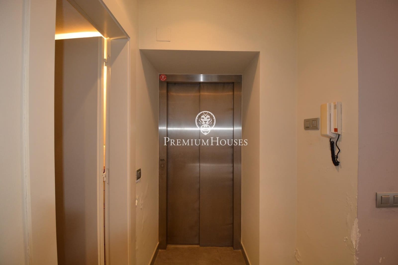 12 Zimmer Villa zu verkaufen in Orrius mit Pool Garage - 1.150.000 € (Ref: 10094701)