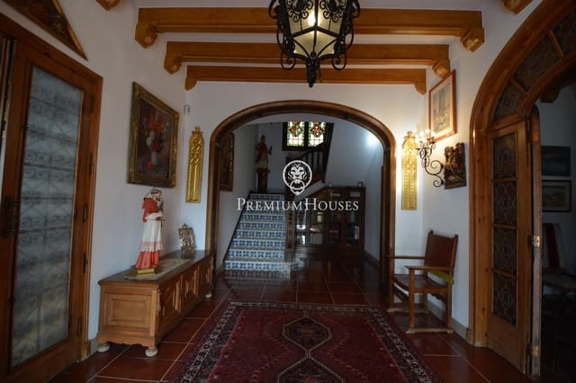 12 Zimmer Villa zu verkaufen in Orrius mit Pool Garage - 1.150.000 € (Ref: 10094701)