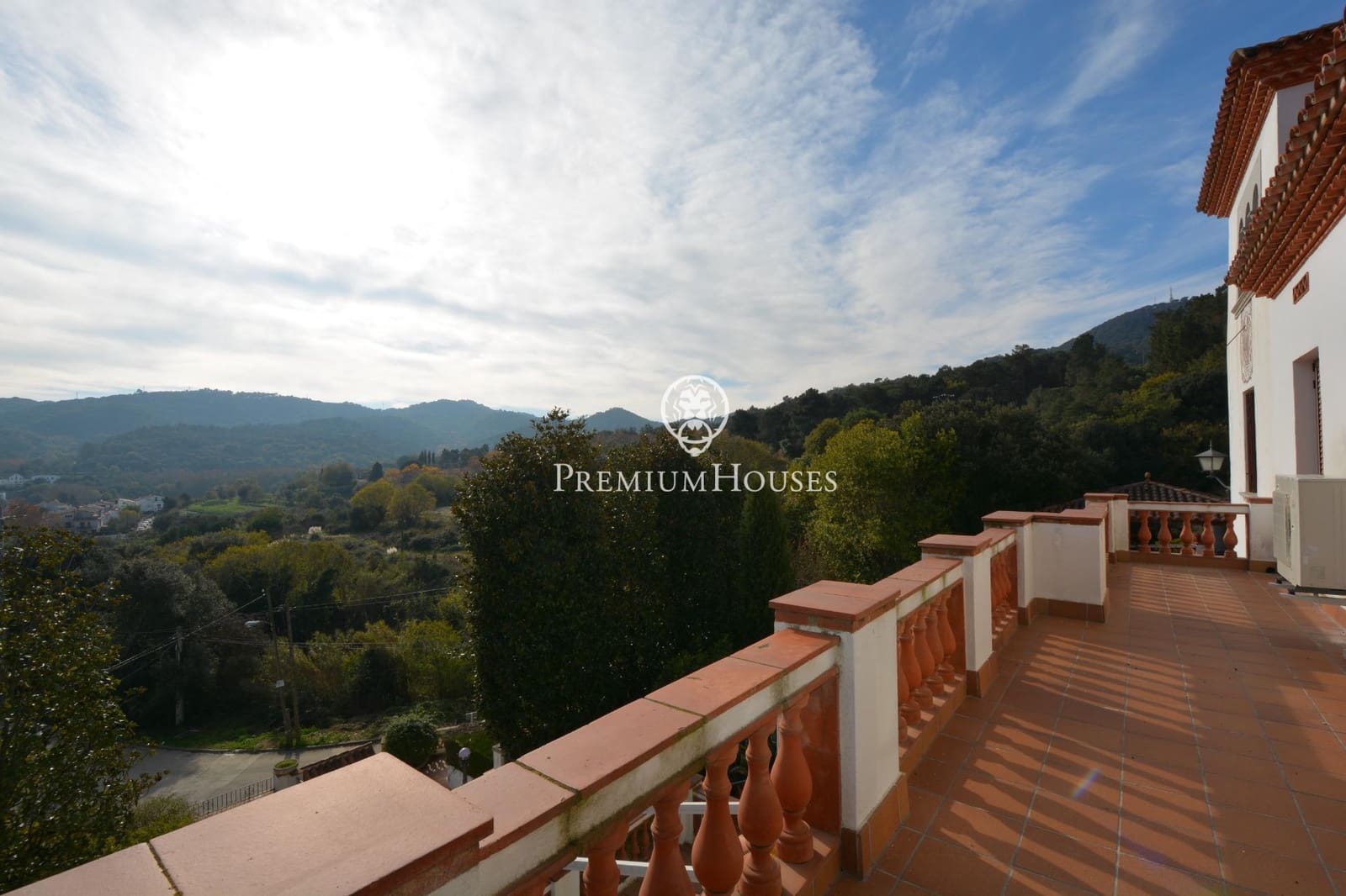 12 Zimmer Villa zu verkaufen in Orrius mit Pool Garage - 1.150.000 € (Ref: 10094701)
