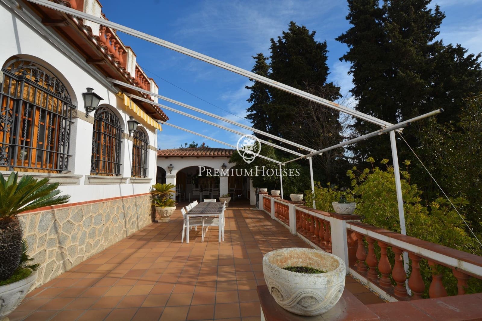 12 Zimmer Villa zu verkaufen in Orrius mit Pool Garage - 1.150.000 € (Ref: 10094701)