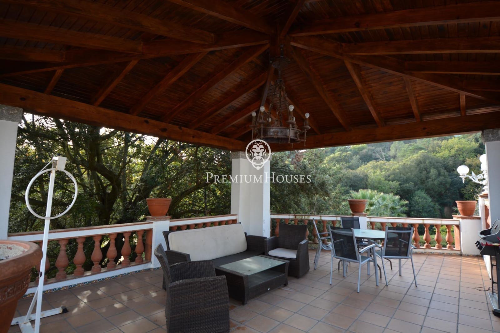 12 Zimmer Villa zu verkaufen in Orrius mit Pool Garage - 1.150.000 € (Ref: 10094701)