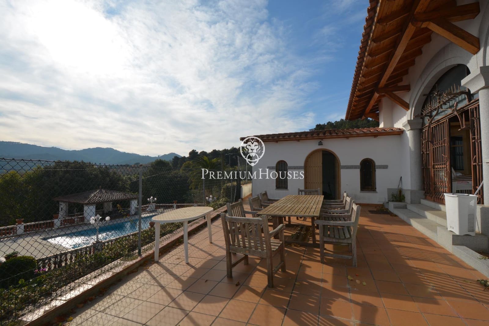 12 Zimmer Villa zu verkaufen in Orrius mit Pool Garage - 1.150.000 € (Ref: 10094701)