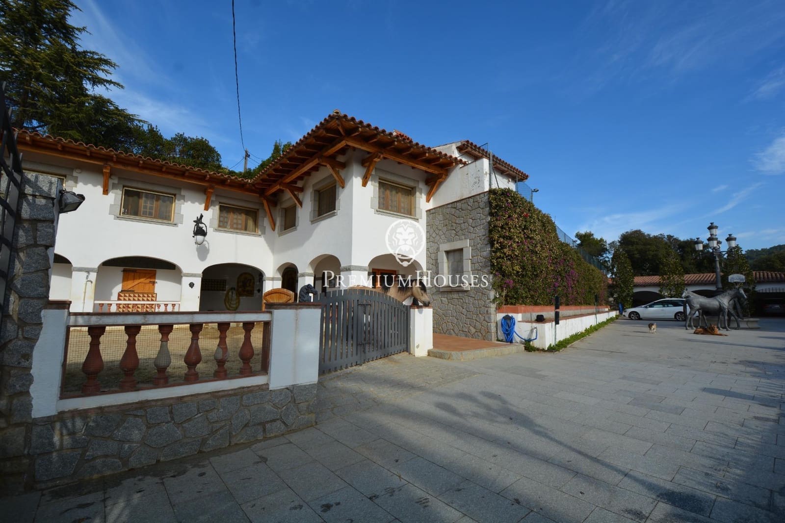 12 Zimmer Villa zu verkaufen in Orrius mit Pool Garage - 1.150.000 € (Ref: 10094701)