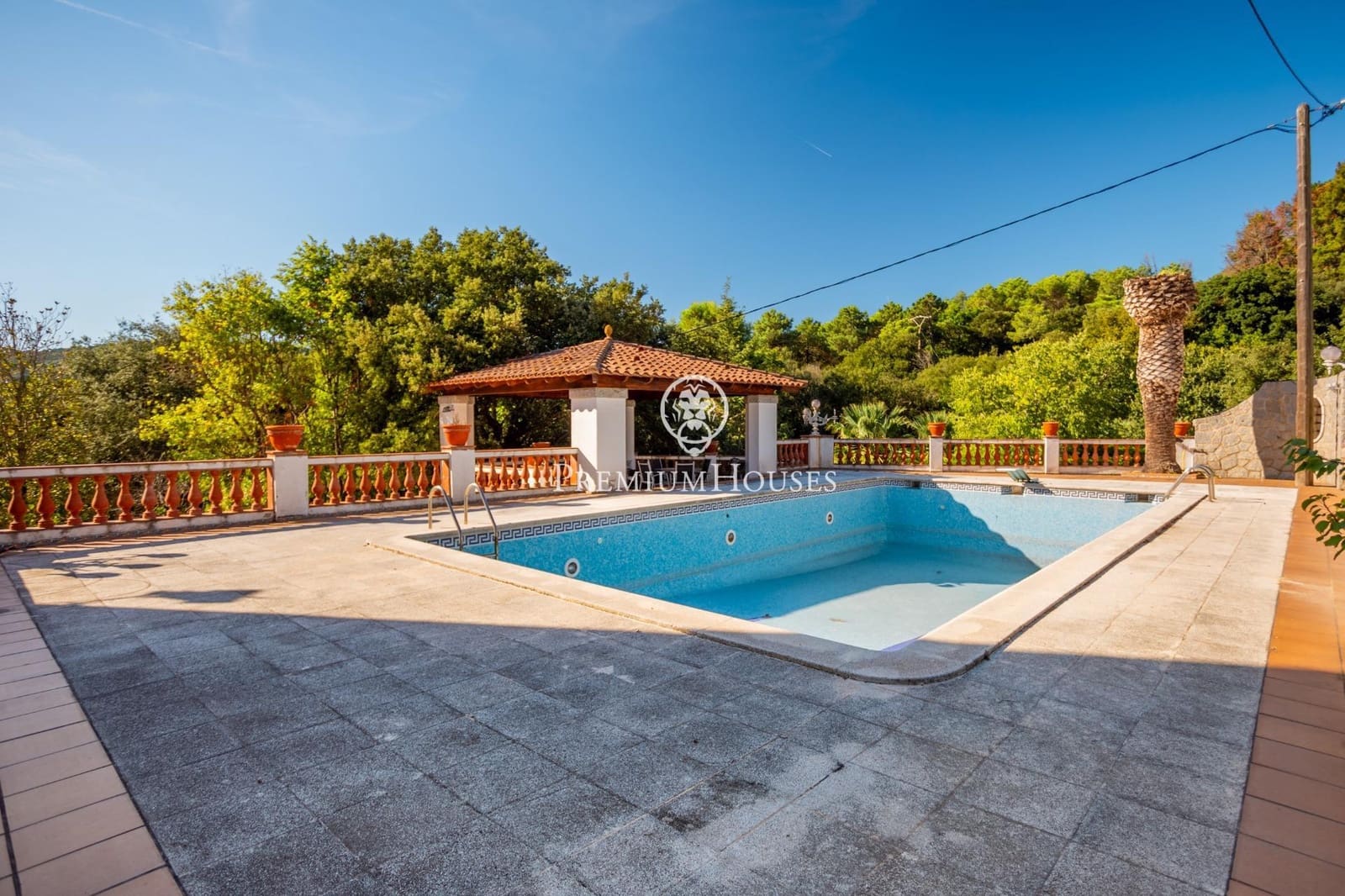12 bedroom Villa for sale in Orrius with pool garage - € 1,150,000 (Ref: 10094701)