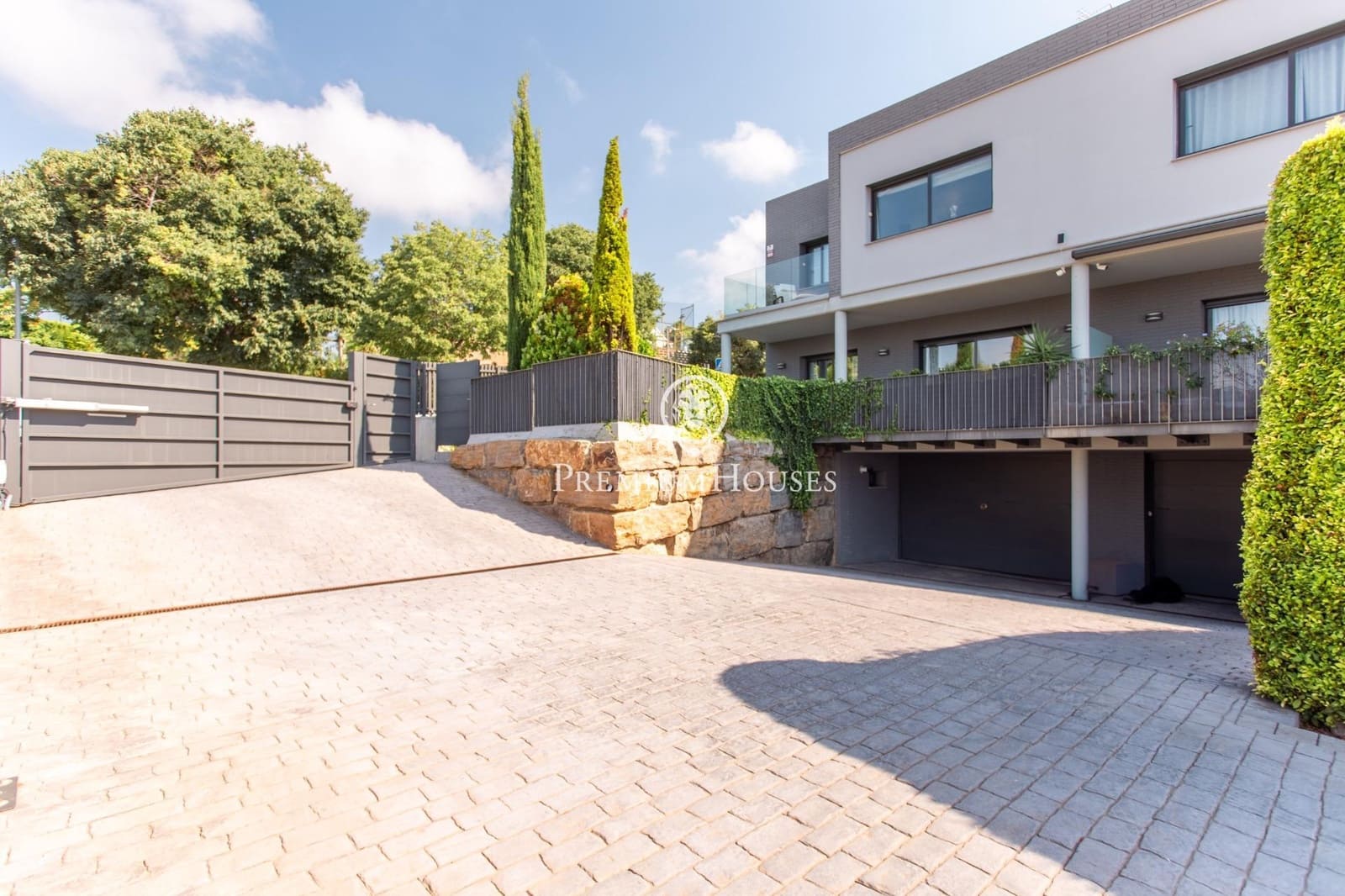 4 camera da letto Villetta Bifamiliare in vendita in Mataro con piscina garage - 995.000 € (Rif: 10098448)