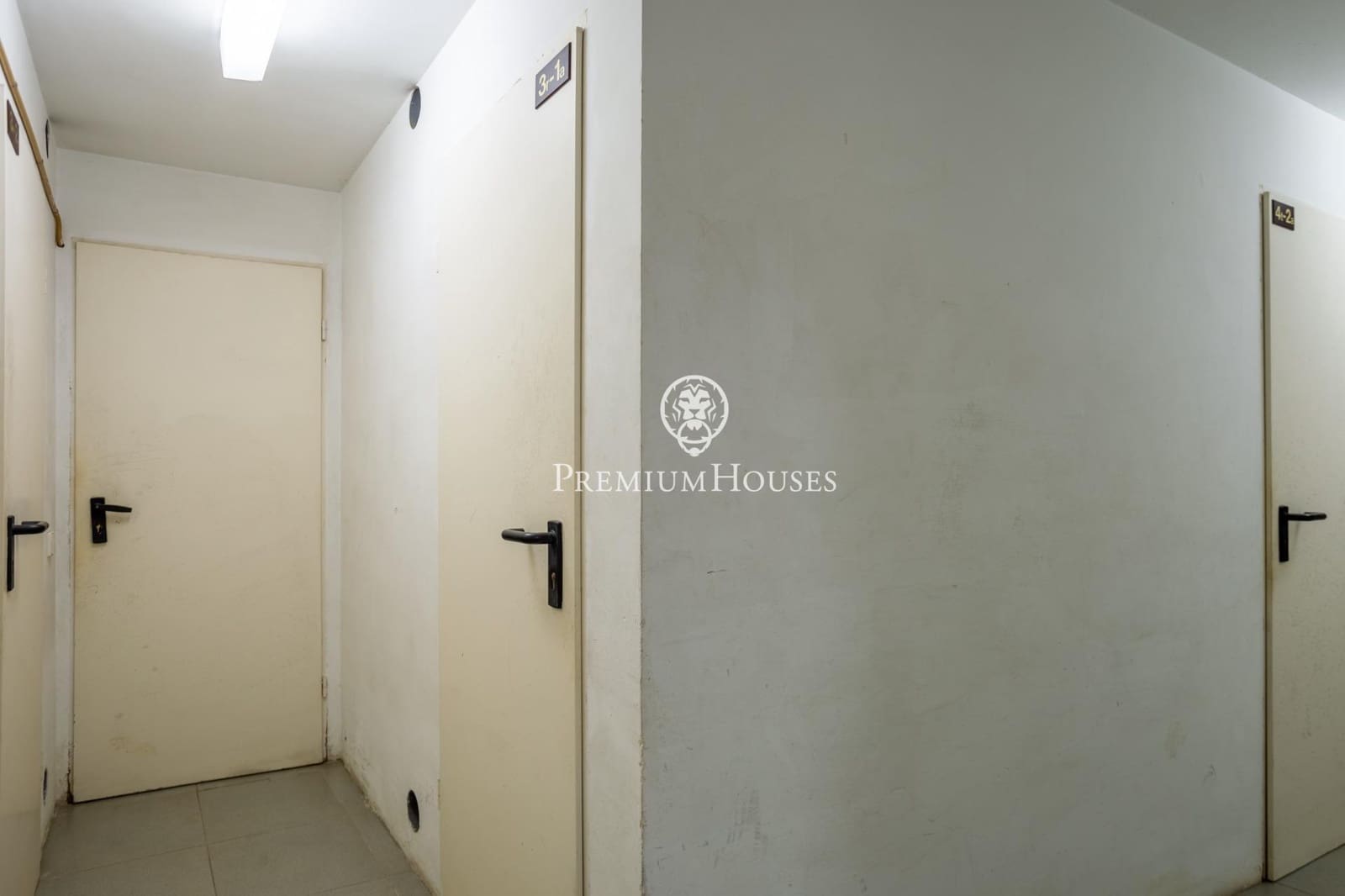 Piso de 3 habitaciones en Sant Vicenç de Montalt en venta con piscina garaje - 890.000 € (Ref: 10100170)