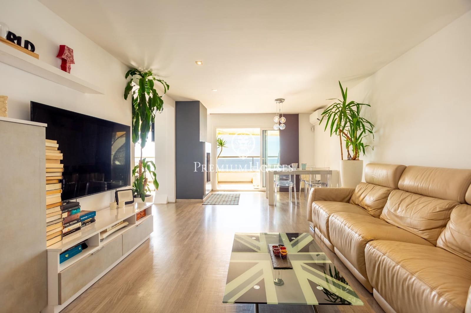 Piso de 3 habitaciones en Sant Vicenç de Montalt en venta con piscina garaje - 890.000 € (Ref: 10100170)
