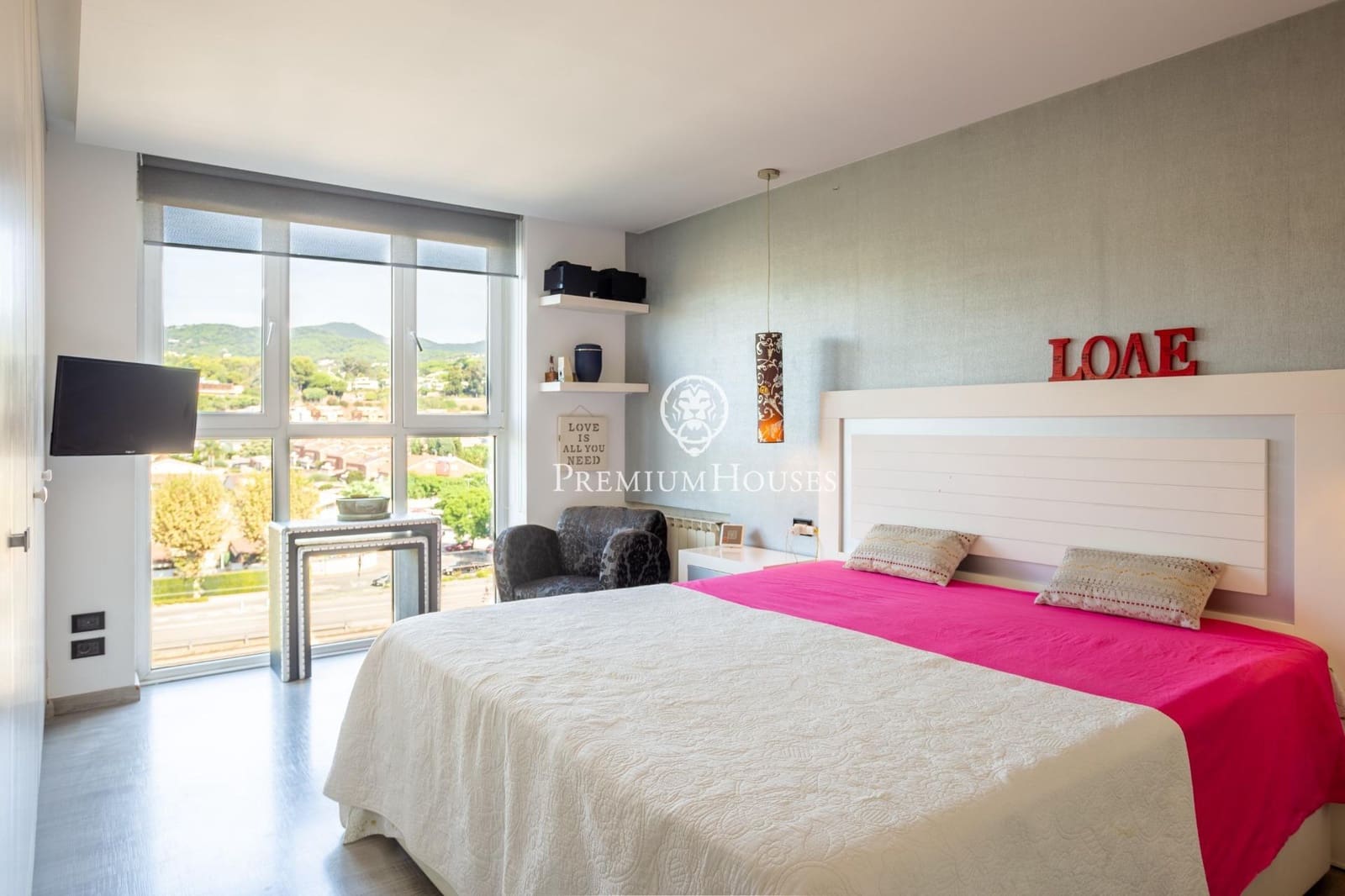 Piso de 3 habitaciones en Sant Vicenç de Montalt en venta con piscina garaje - 890.000 € (Ref: 10100170)