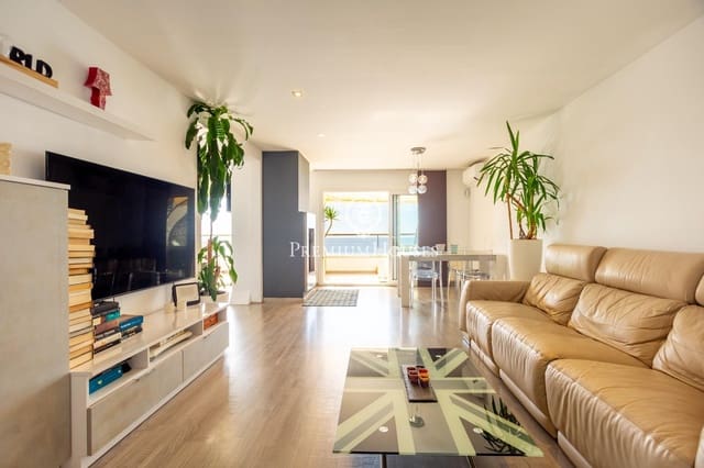 3 bedroom Flat for sale in Sant Vicenç de Montalt with pool garage - € 890,000 (Ref: 10100170)