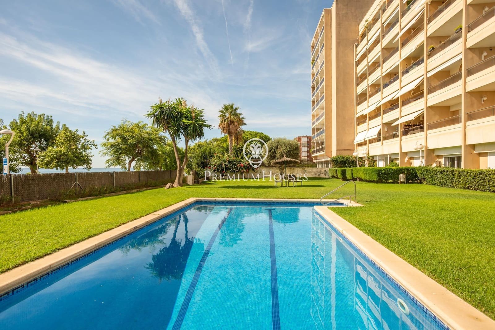 Piso de 3 habitaciones en Sant Vicenç de Montalt en venta con piscina garaje - 890.000 € (Ref: 10100170)