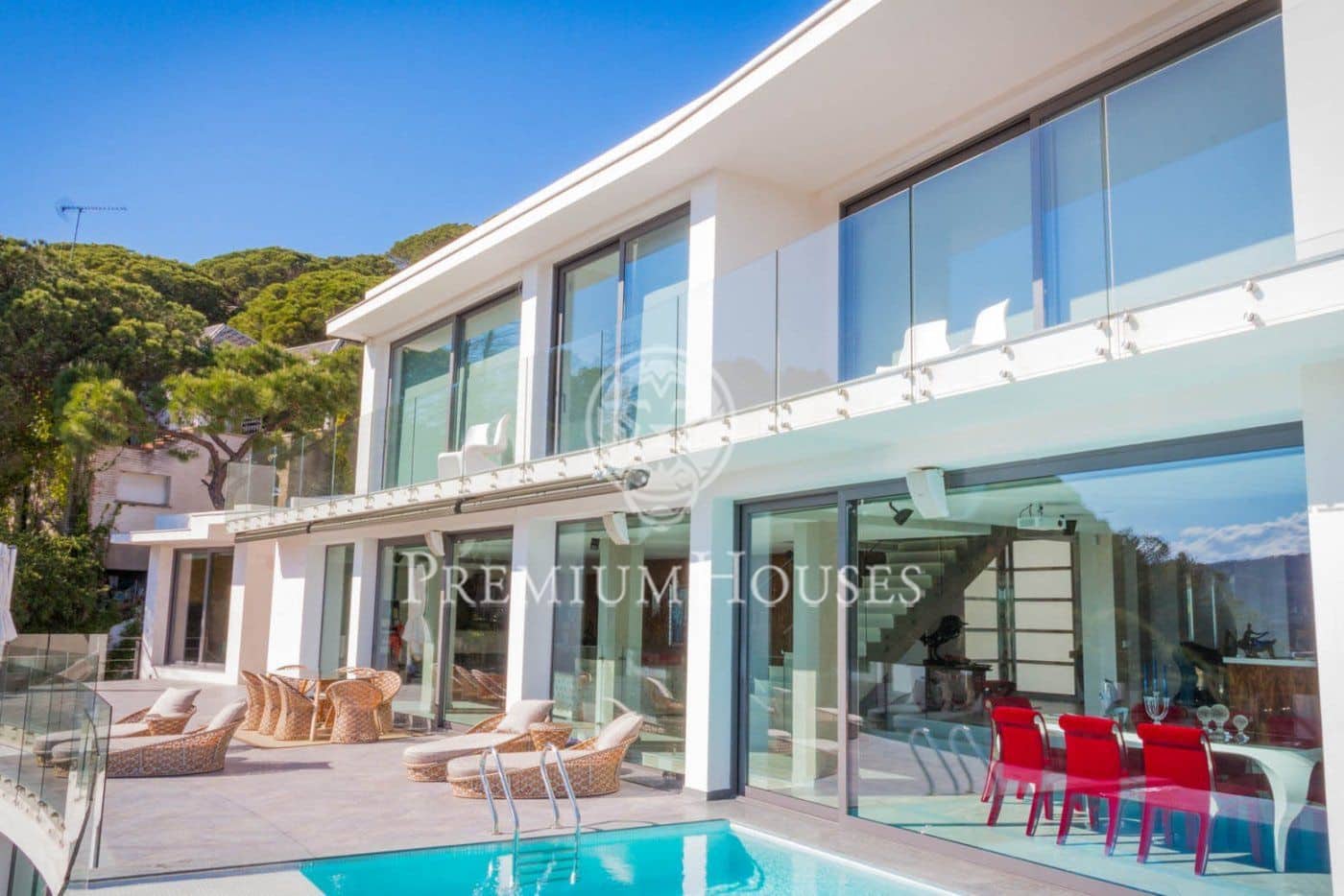 5 bedroom Villa for sale in Cabrils with pool garage - € 3,470,000 (Ref: 10109721)