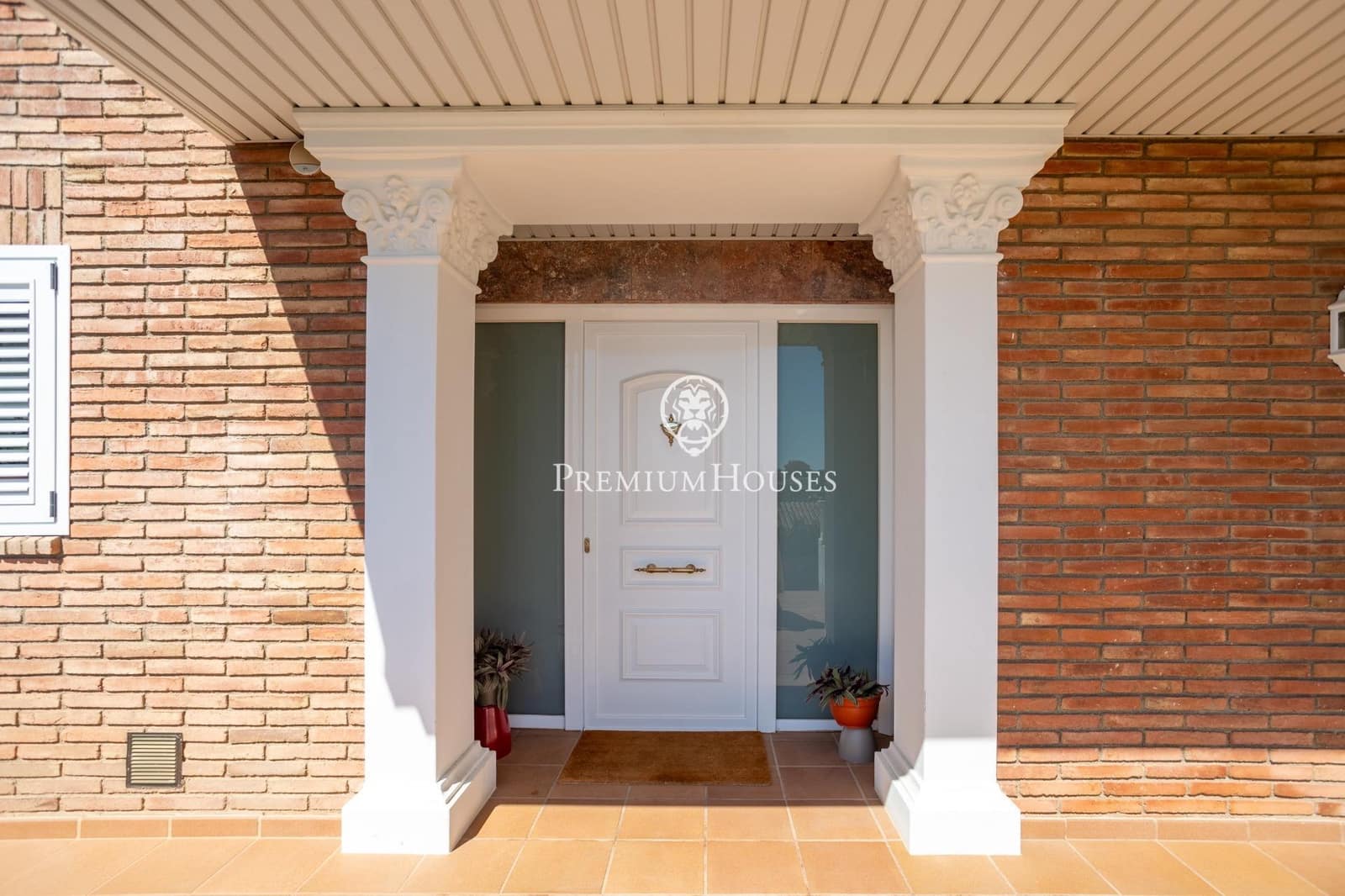 6 bedroom Villa for sale in Teia with garage - € 1,350,000 (Ref: 10120237)