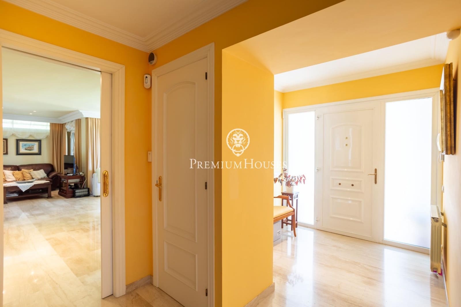6 bedroom Villa for sale in Teia with garage - € 1,350,000 (Ref: 10120237)