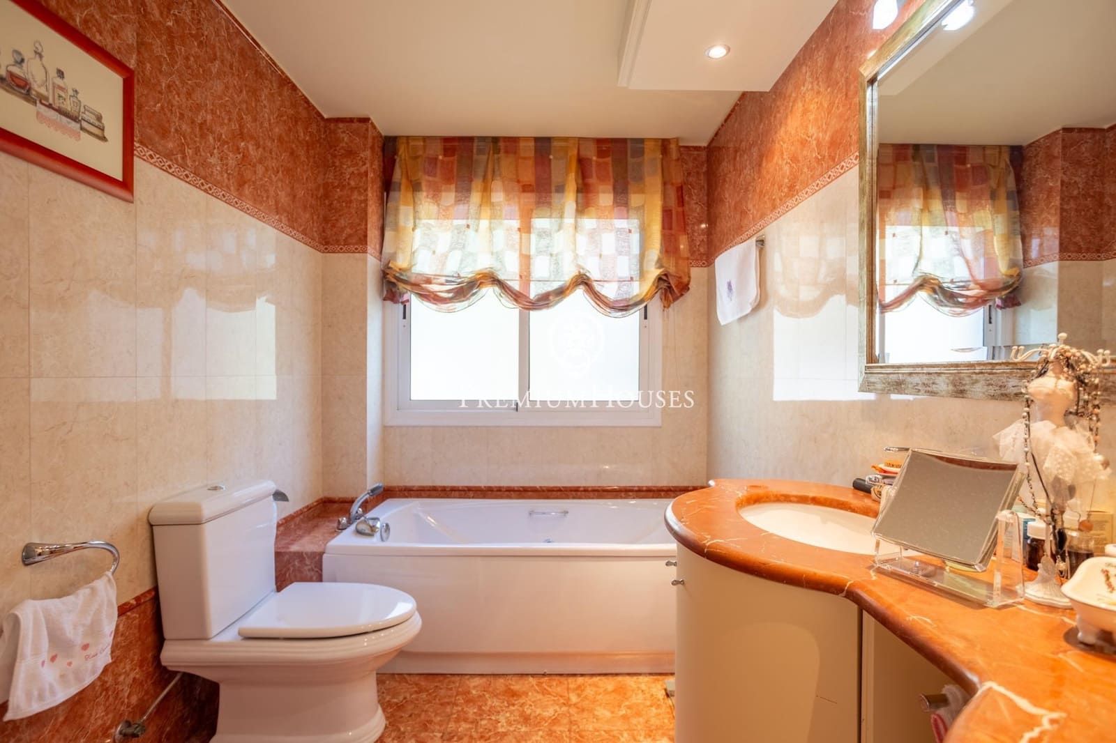 6 bedroom Villa for sale in Teia with garage - € 1,350,000 (Ref: 10120237)