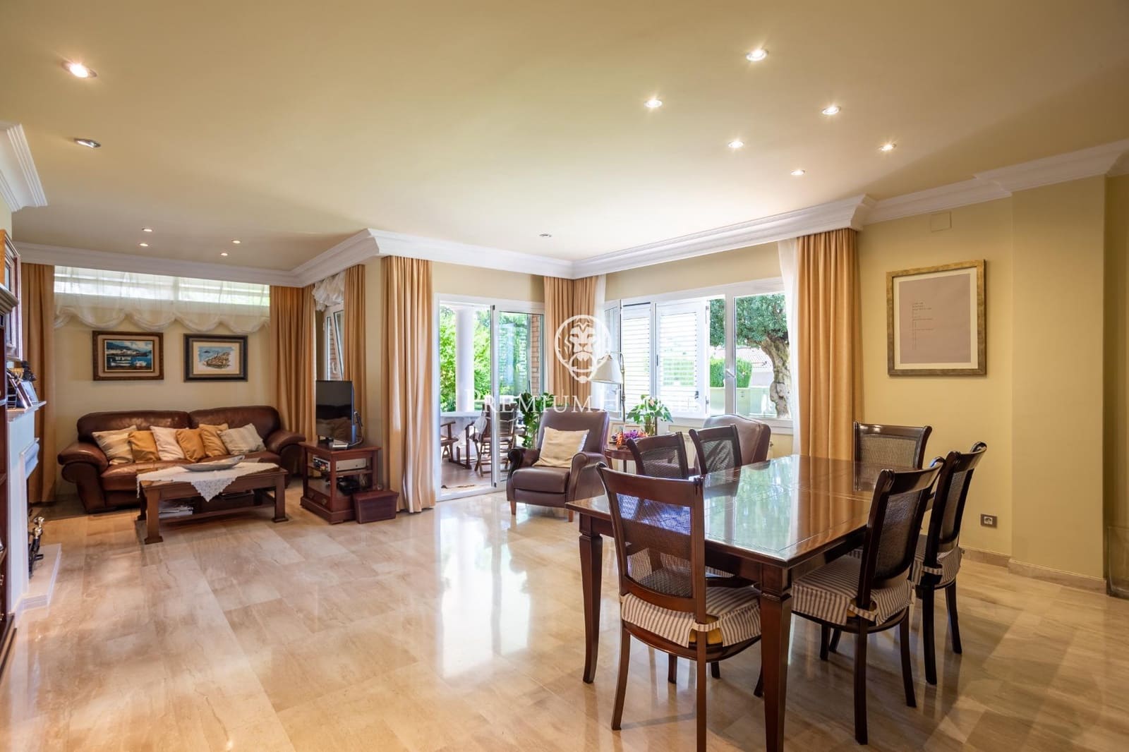 6 bedroom Villa for sale in Teia with garage - € 1,350,000 (Ref: 10120237)