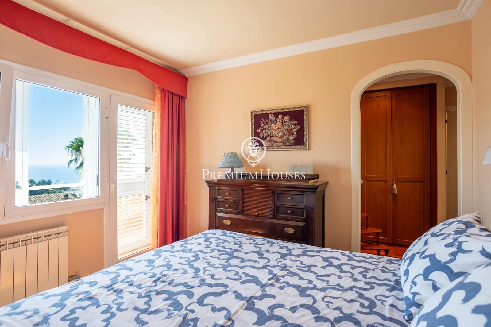 6 bedroom Villa for sale in Teia with garage - € 1,350,000 (Ref: 10120237)