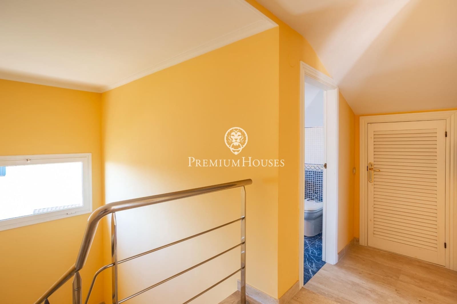 6 bedroom Villa for sale in Teia with garage - € 1,350,000 (Ref: 10120237)