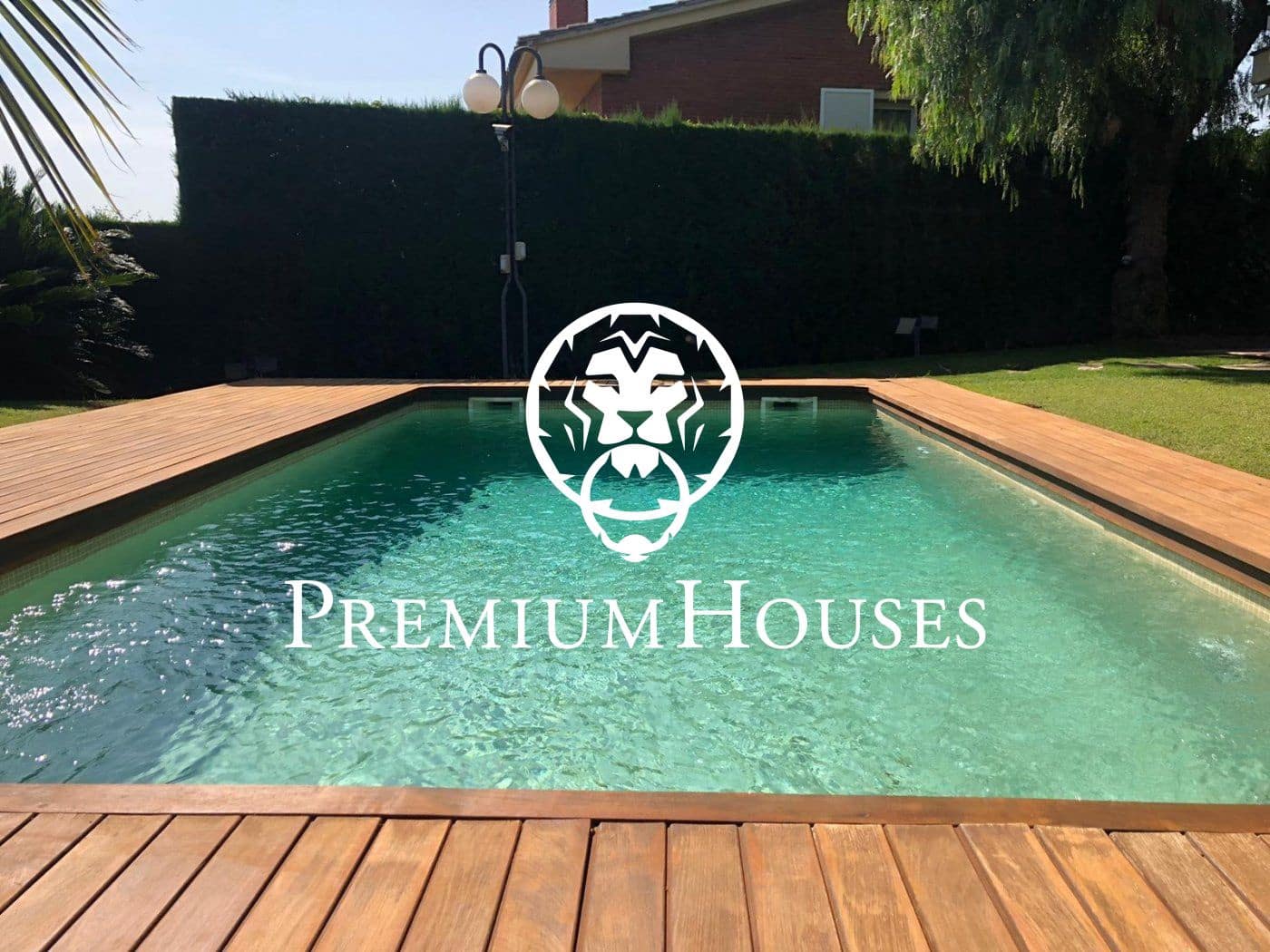 Chalet de 4 habitaciones en Alella en alquiler con piscina - 4.000 € (Ref: 10129523)