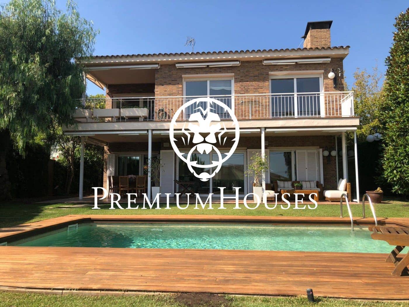 Chalet de 4 habitaciones en Alella en alquiler con piscina - 4.000 € (Ref: 10129523)