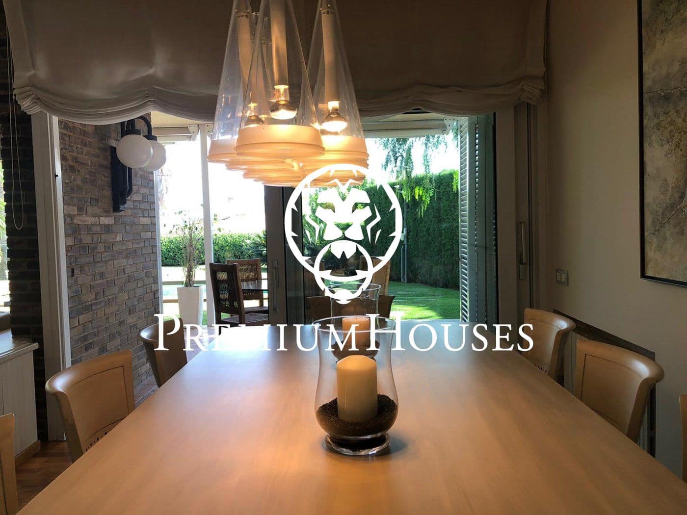 Chalet de 4 habitaciones en Alella en alquiler con piscina - 4.000 € (Ref: 10129523)