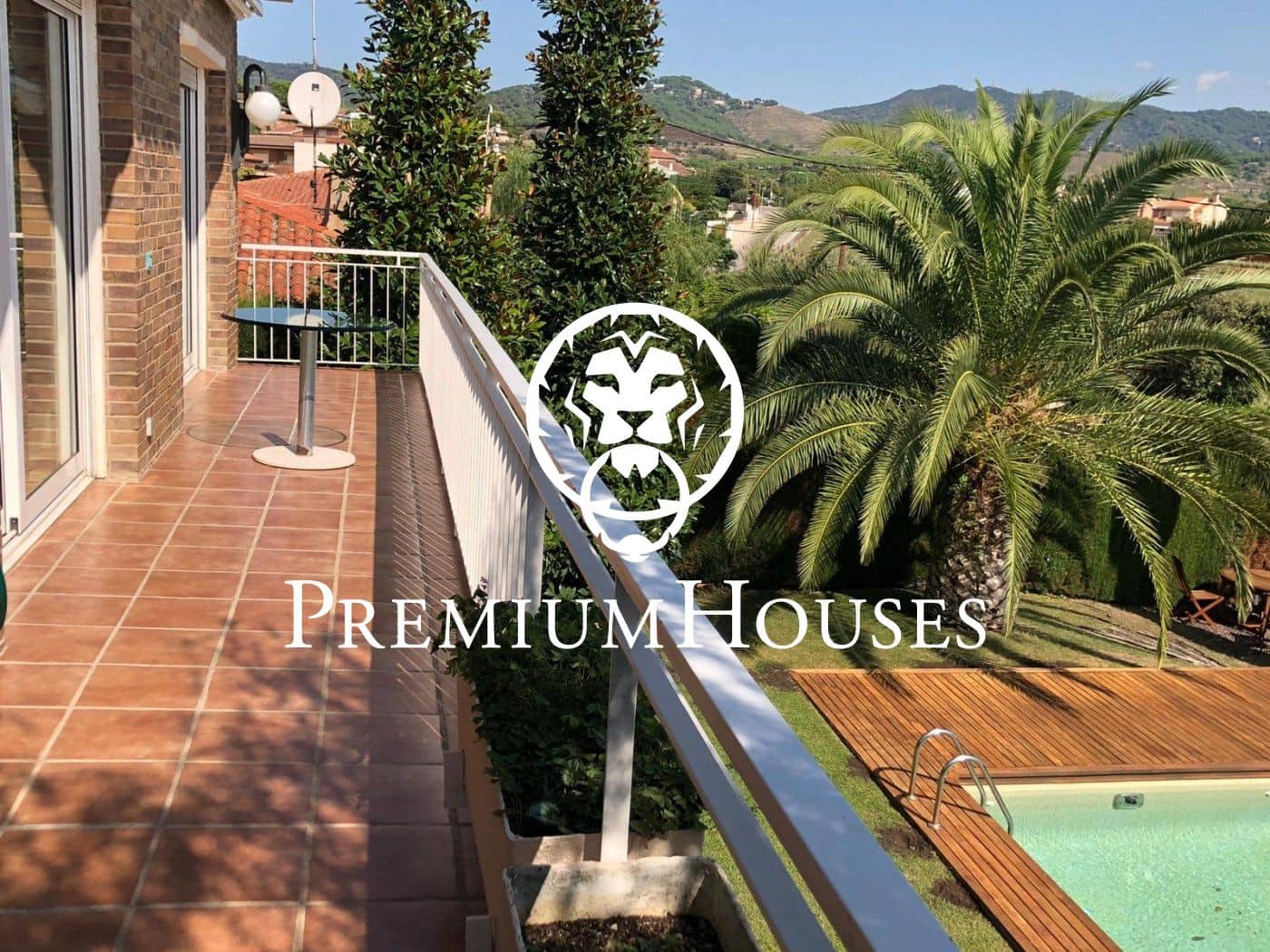 Chalet de 4 habitaciones en Alella en alquiler con piscina - 4.000 € (Ref: 10129523)