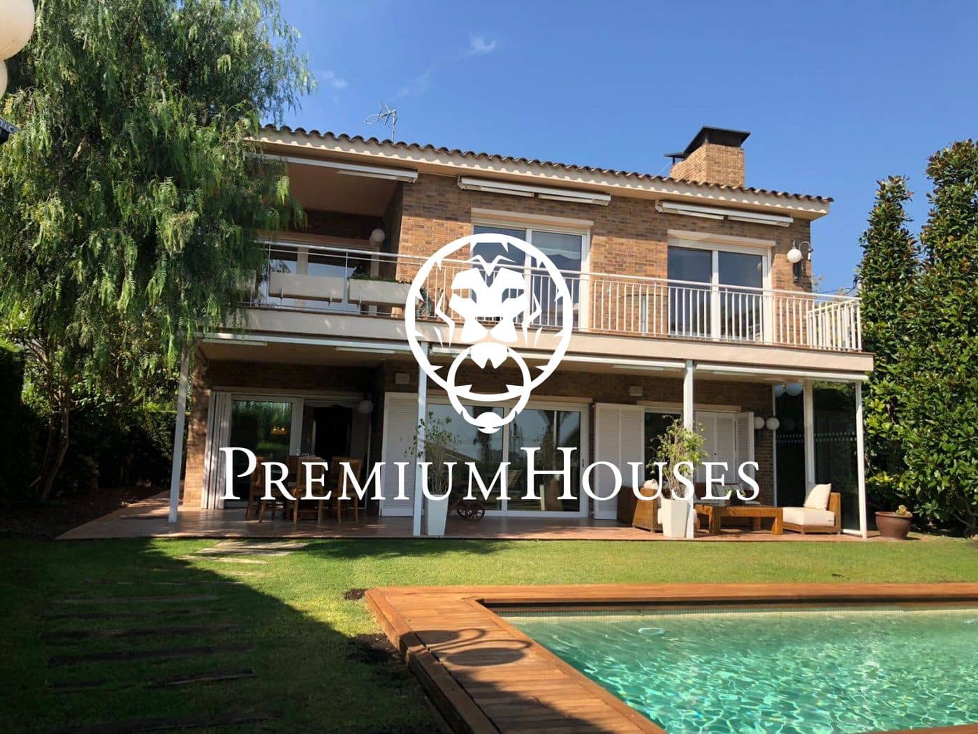 Chalet de 4 habitaciones en Alella en alquiler con piscina - 4.000 € (Ref: 10129523)