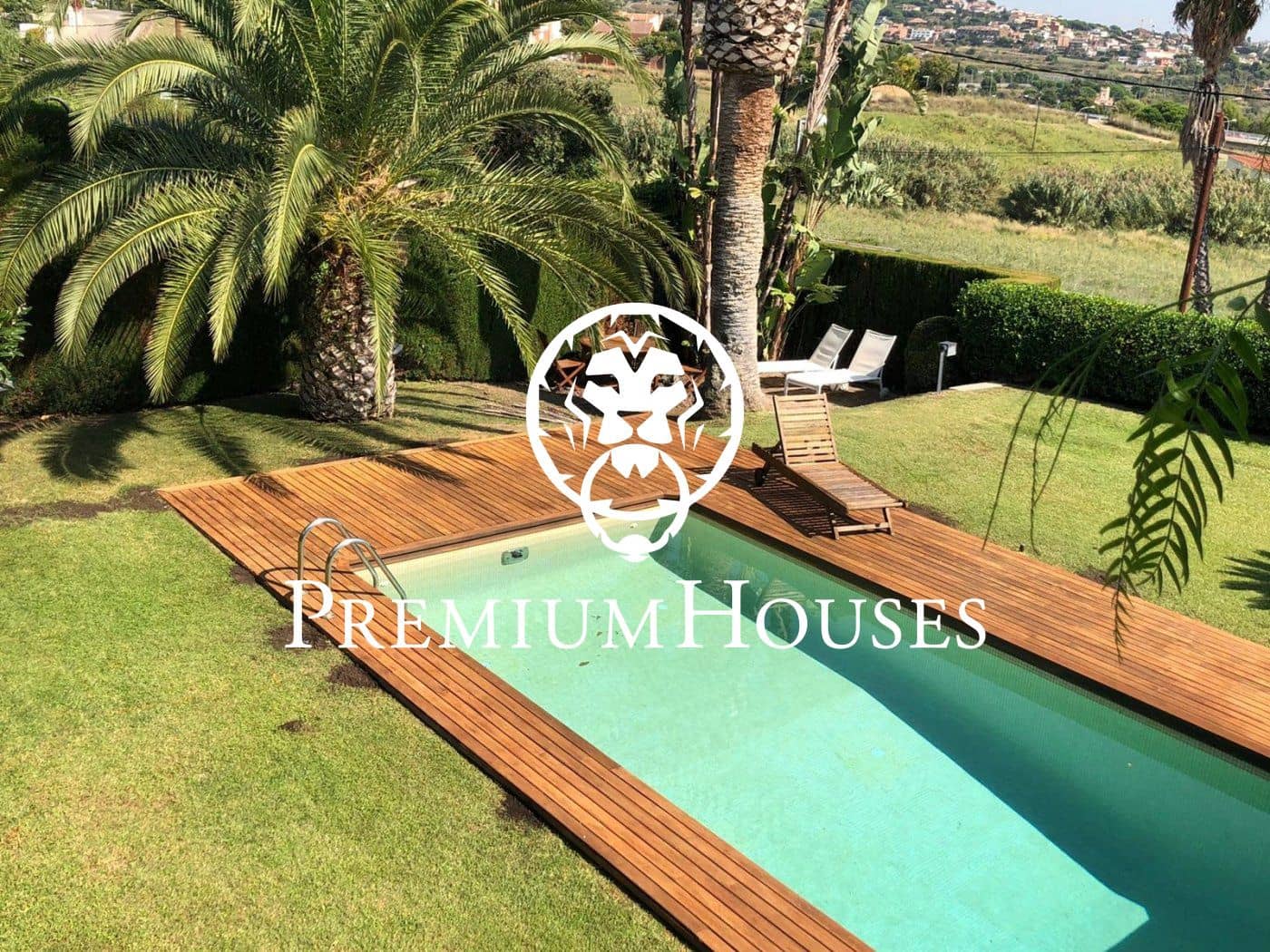 Chalet de 4 habitaciones en Alella en alquiler con piscina - 4.000 € (Ref: 10129523)