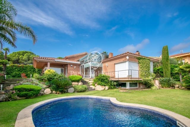 5 soveværelse Villa til salg i Calella med swimmingpool garage - € 1.150.000 (Ref: 10139748)