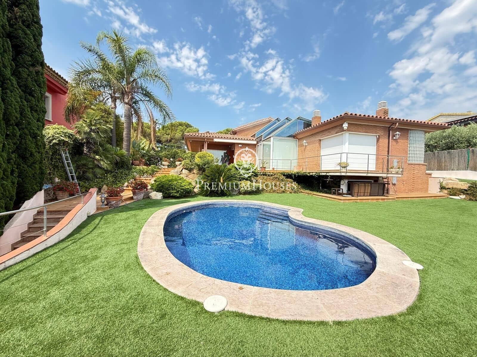 5 soveværelse Villa til salg i Calella med swimmingpool garage - € 1.150.000 (Ref: 10139748)