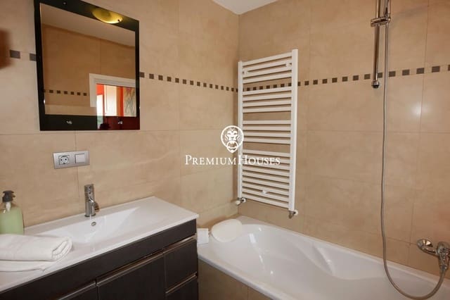 5 slaapkamer Villa te koop in Argentona met zwembad garage - € 1.100.000 (Ref: 10142652)
