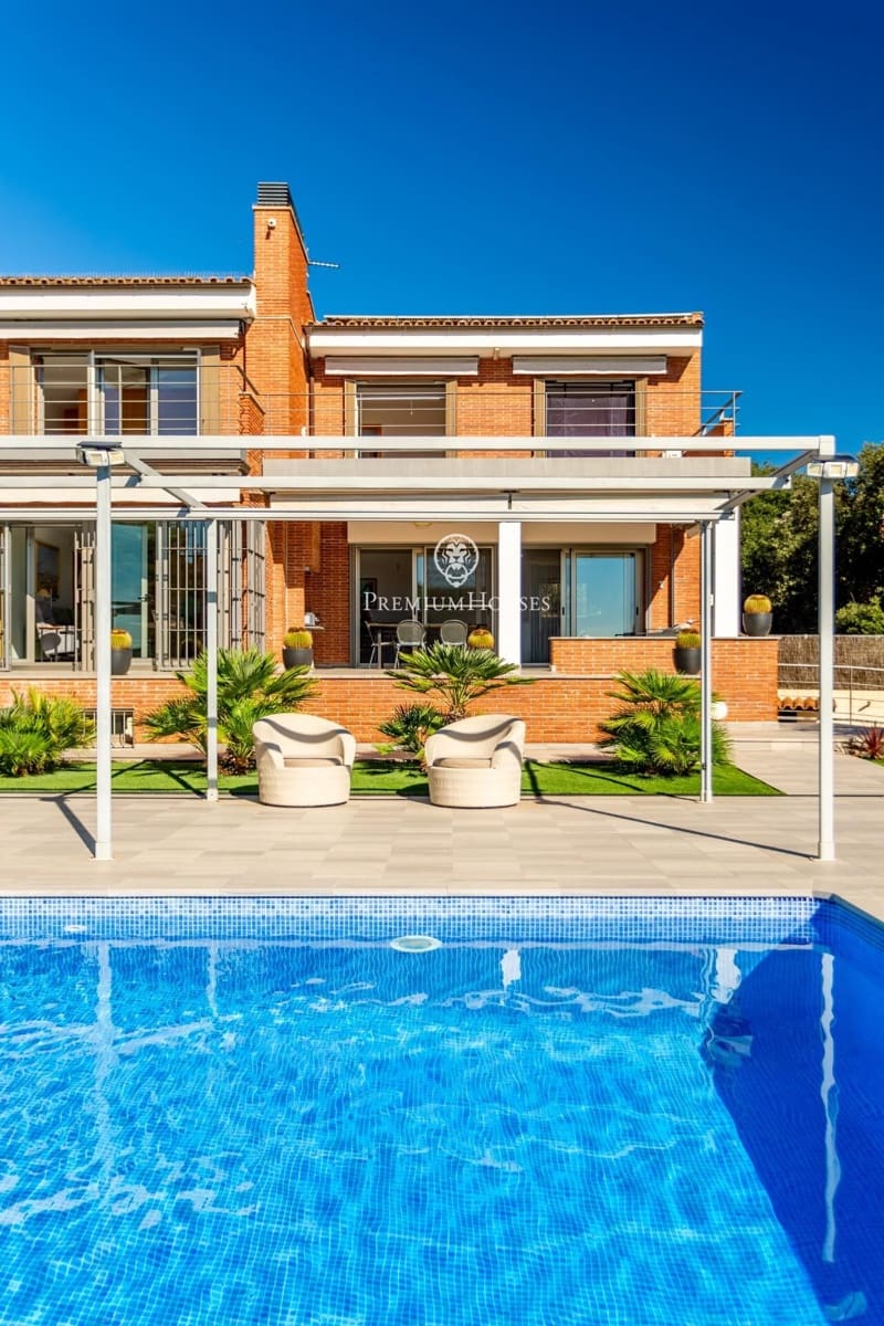 5 soverom Villa til salgs i Arenys de Mar med svømmebasseng garasje - € 850 000 (Ref: 10155308)