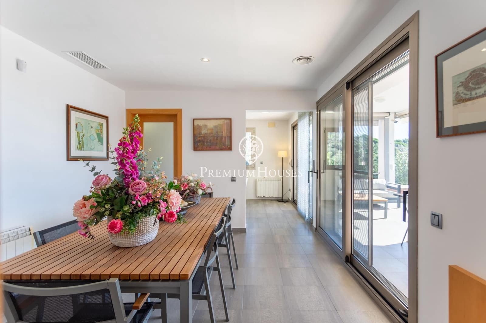 5 soverom Villa til salgs i Arenys de Mar med svømmebasseng garasje - € 850 000 (Ref: 10155308)