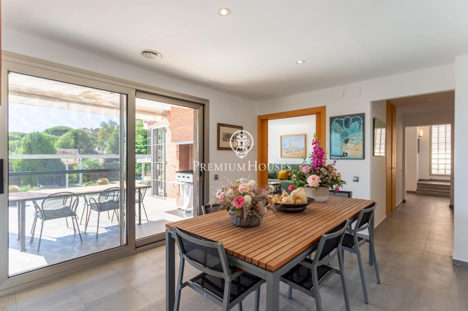 5 soverom Villa til salgs i Arenys de Mar med svømmebasseng garasje - € 850 000 (Ref: 10155308)