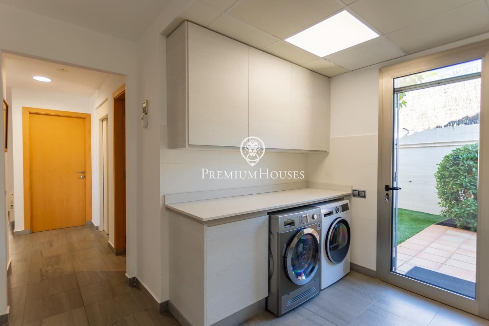5 soverom Villa til salgs i Arenys de Mar med svømmebasseng garasje - € 850 000 (Ref: 10155308)