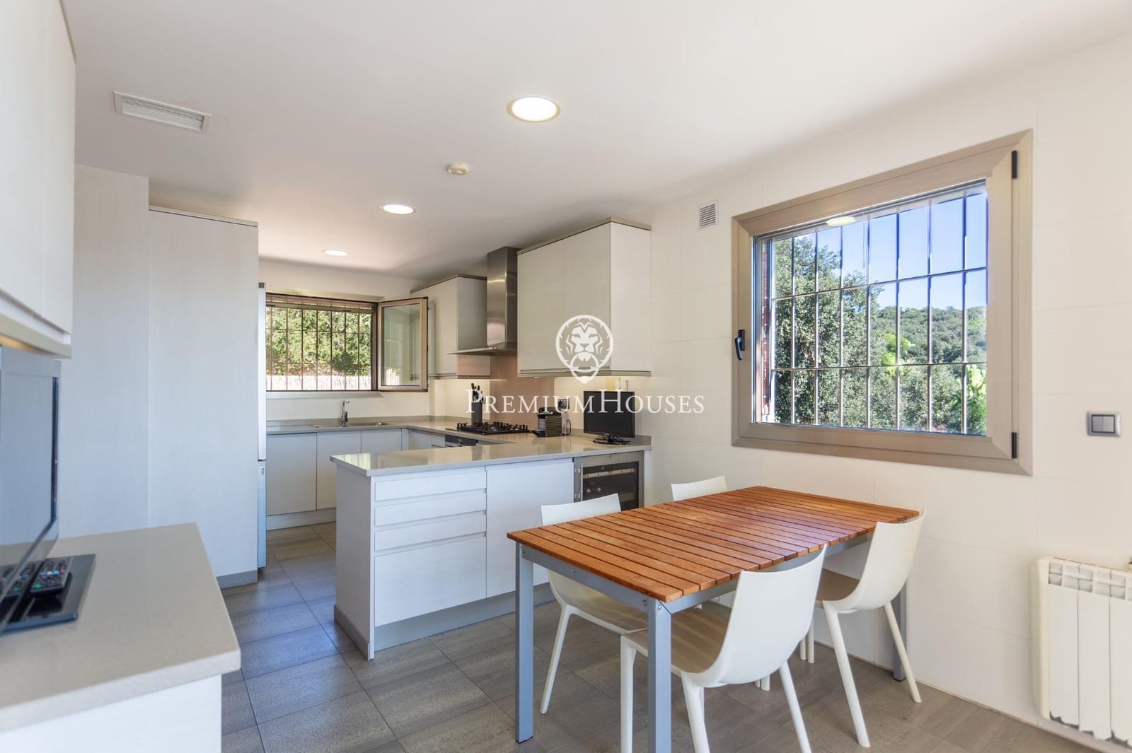 5 soverom Villa til salgs i Arenys de Mar med svømmebasseng garasje - € 850 000 (Ref: 10155308)