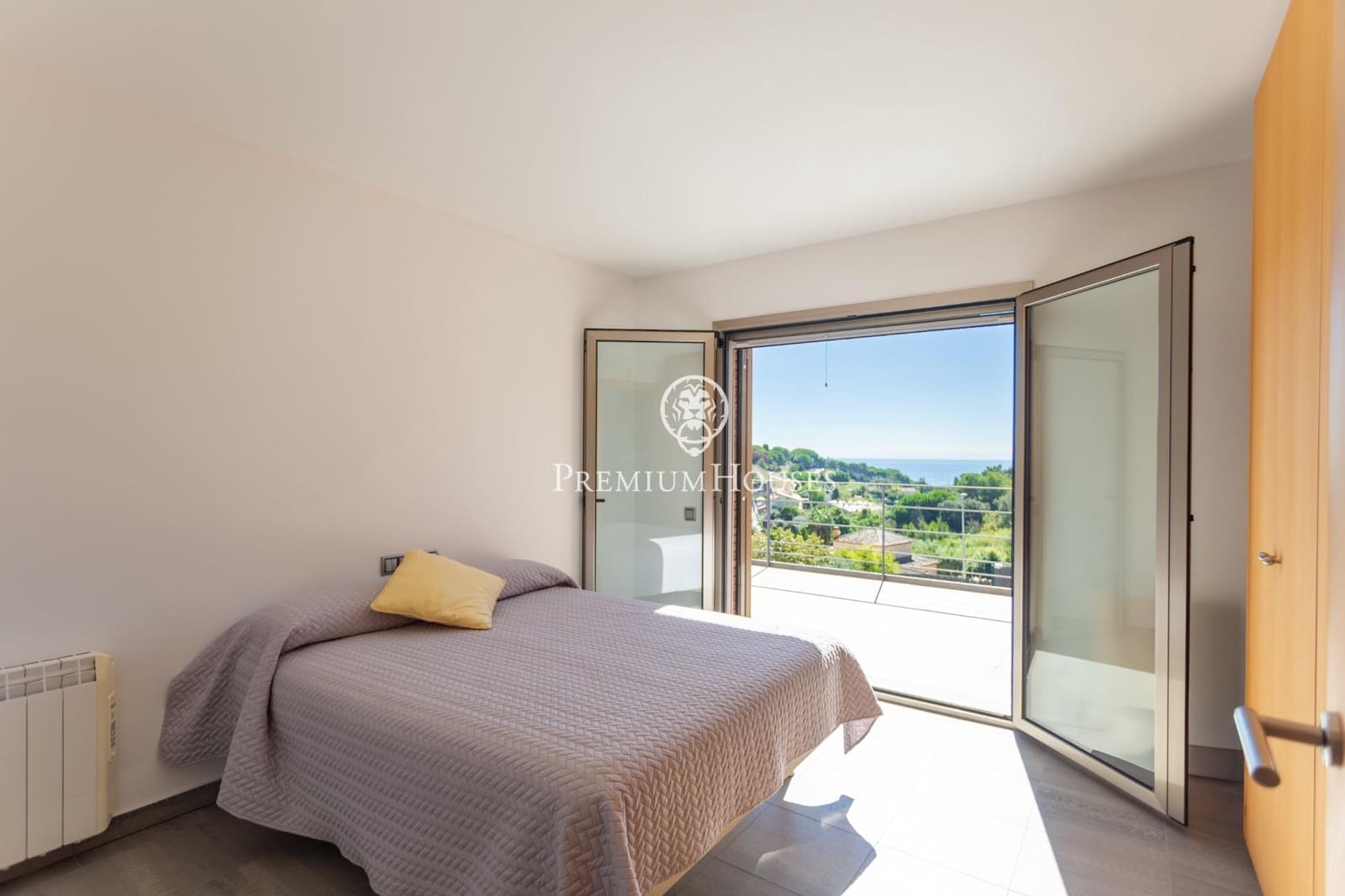 5 soverom Villa til salgs i Arenys de Mar med svømmebasseng garasje - € 850 000 (Ref: 10155308)