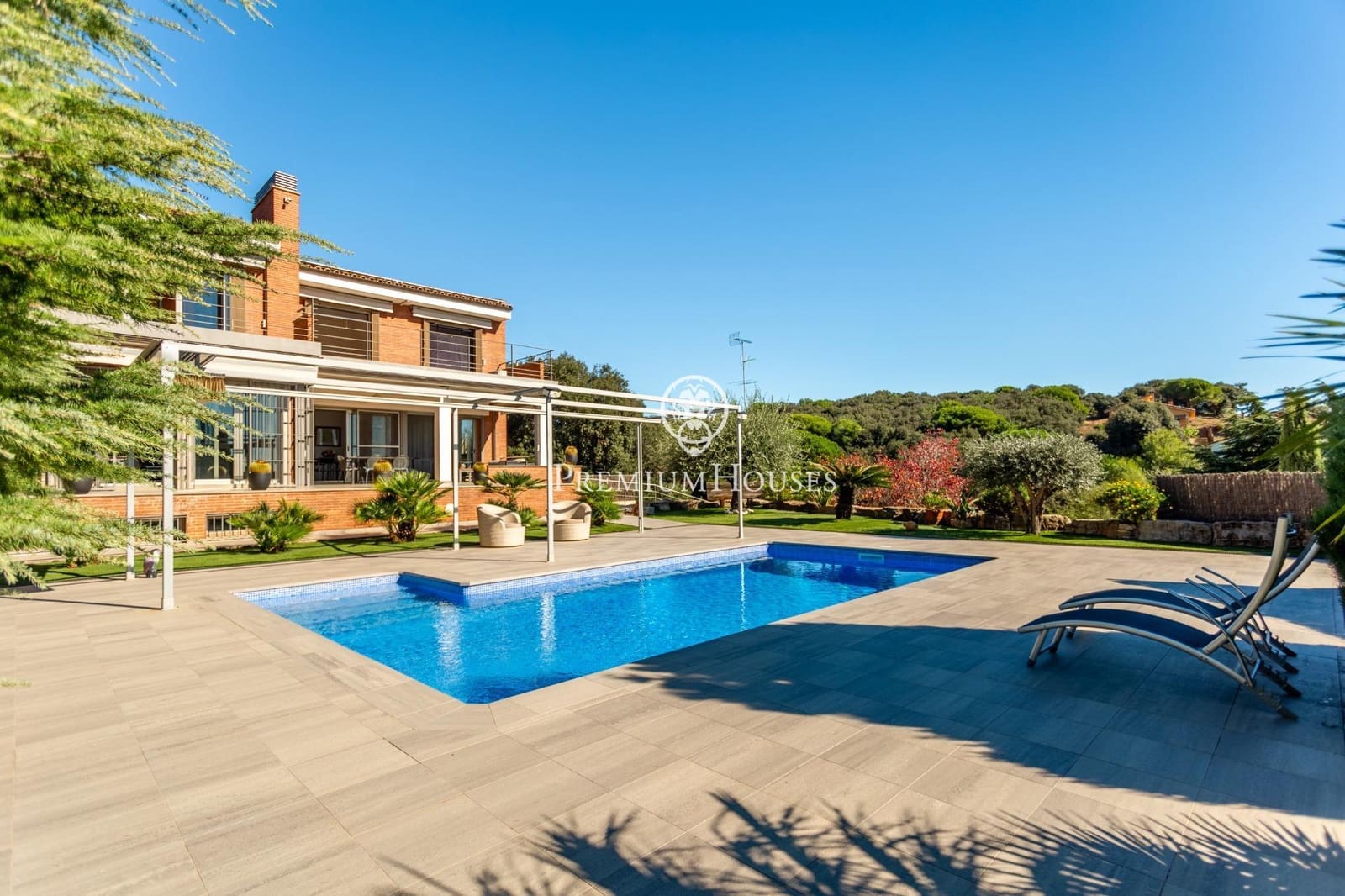 5 soverom Villa til salgs i Arenys de Mar med svømmebasseng garasje - € 850 000 (Ref: 10155308)