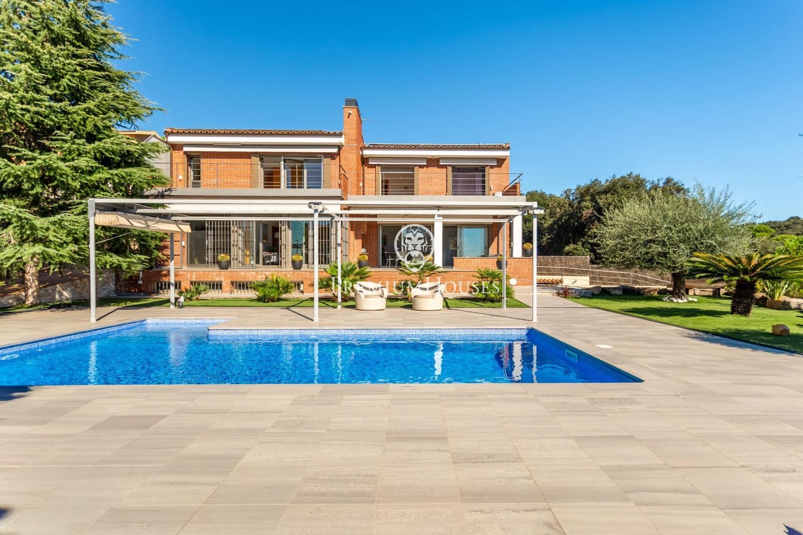 5 soverom Villa til salgs i Arenys de Mar med svømmebasseng garasje - € 850 000 (Ref: 10155308)