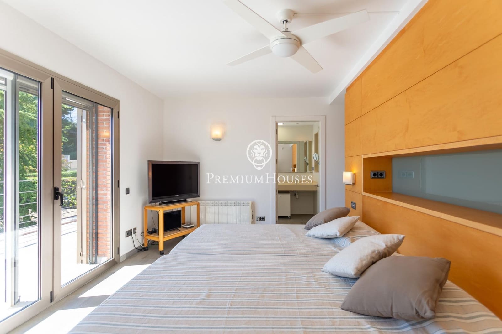 5 soverom Villa til salgs i Arenys de Mar med svømmebasseng garasje - € 850 000 (Ref: 10155308)