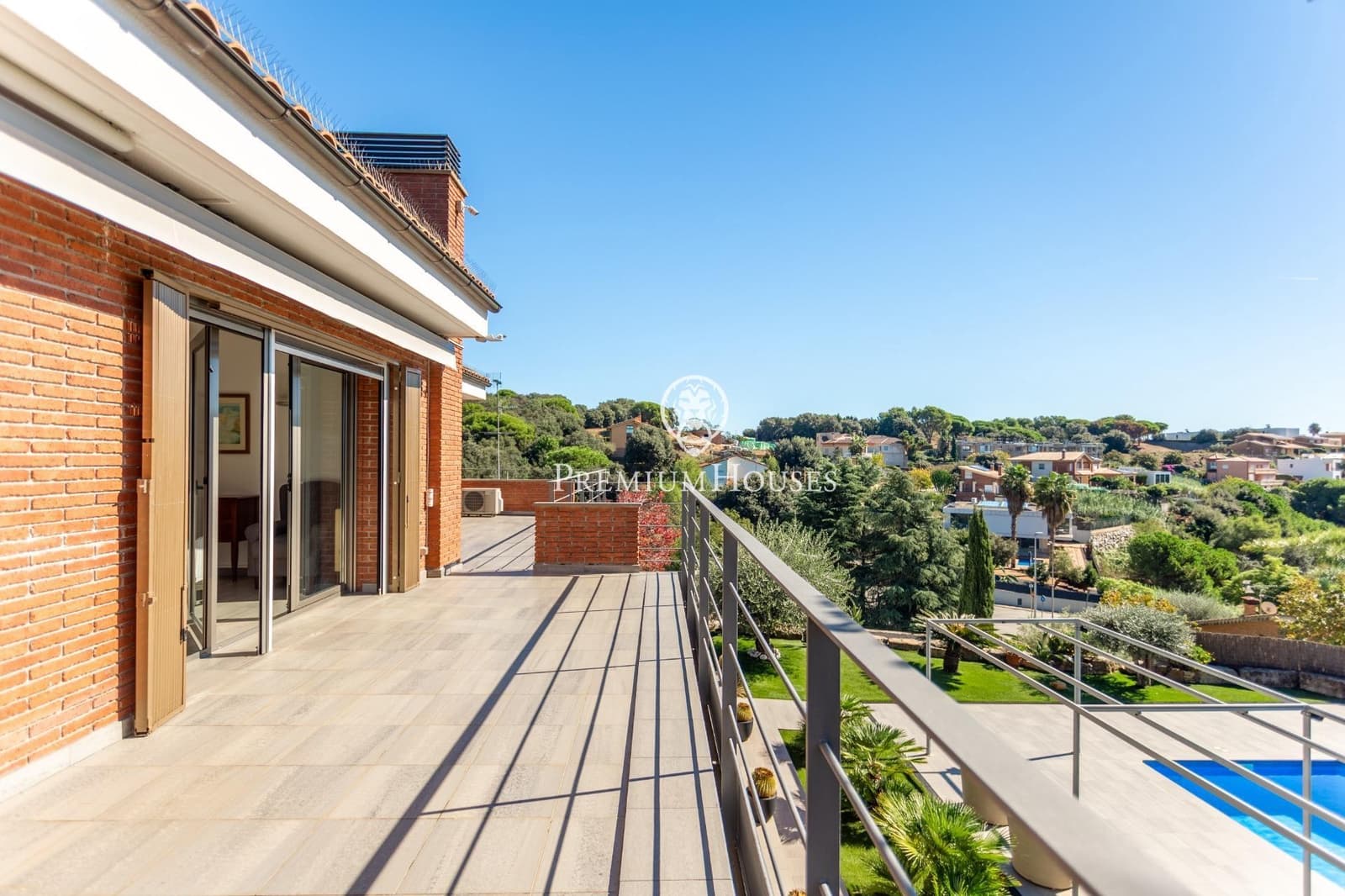 5 soverom Villa til salgs i Arenys de Mar med svømmebasseng garasje - € 850 000 (Ref: 10155308)