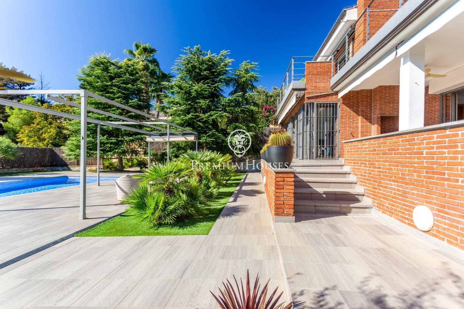 5 soverom Villa til salgs i Arenys de Mar med svømmebasseng garasje - € 850 000 (Ref: 10155308)
